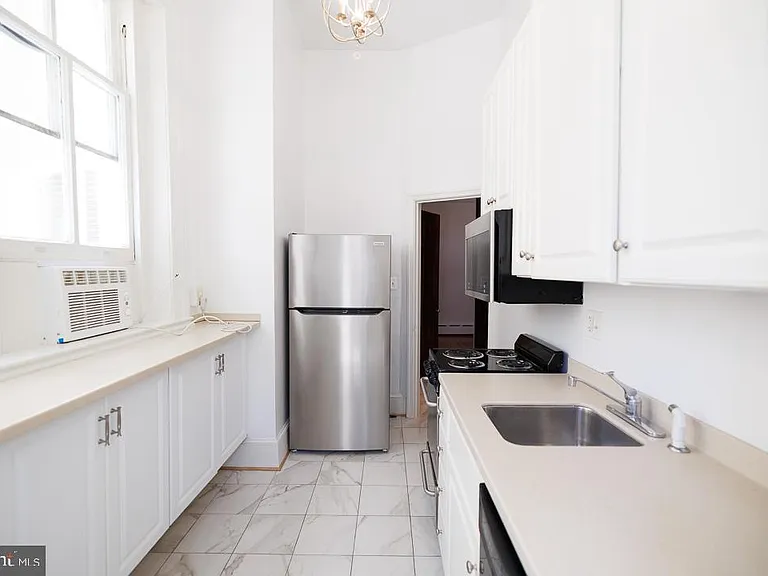 131 N Washington St #4 — Photo 24