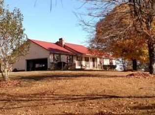 9290 Shady Grove Rd, Puryear, TN 38251