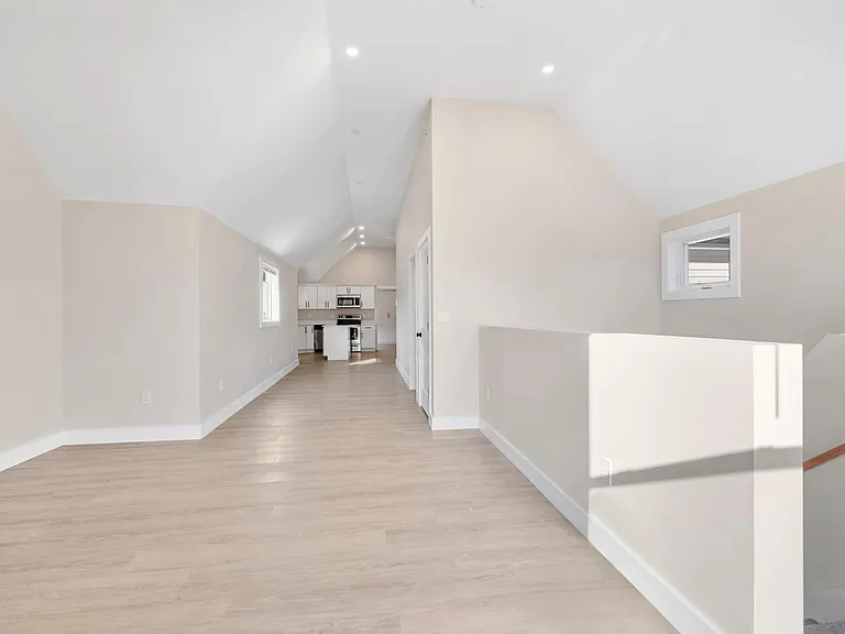 135 Harrishof St #3 — Photo 7