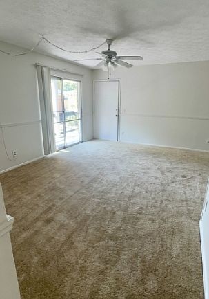 5th image of 5985 Windsor Forest Dr APT 14