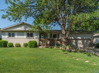5009 S Tomar Rd, Sioux Falls, SD 57108