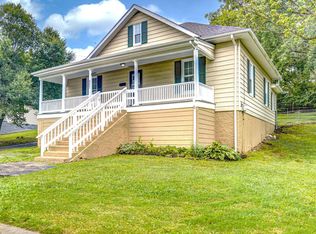 907 Baxter St, Johnson City, TN 37601