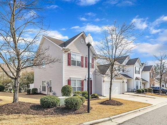 2nd image of 125 Hidden Springs Dr