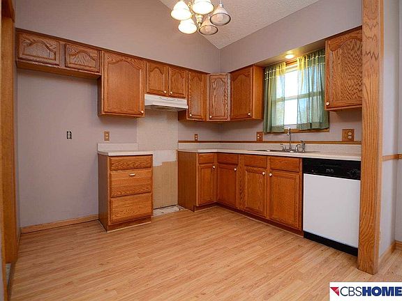 5th image of 7709 S 76th Ave