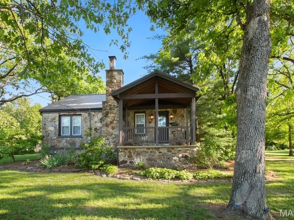 1450 Elmont Rd, Sullivan, MO 63080