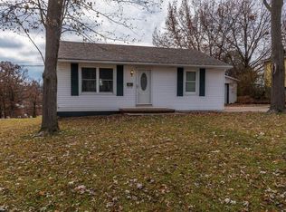 512 Schumer Dr, Festus, MO 63028