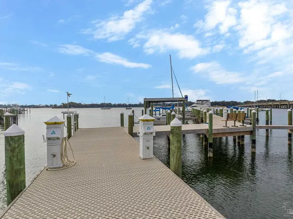 612 S 1st St APT 20, Pensacola, FL 32507