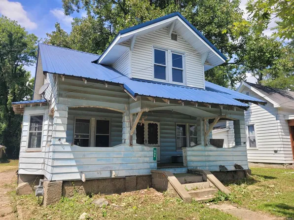 904 N Vincennes Ave, Petersburg, IN 47567