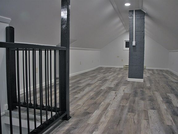 Upstairs bedroom, 35' x 13', very large