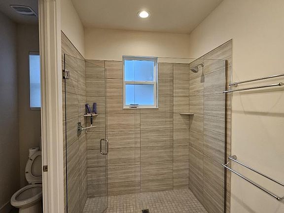 5th image of 1635 Paragon Cir S
