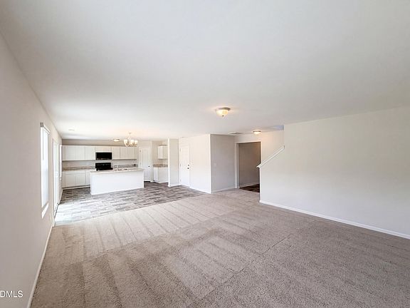 3rd image of 159 Newcastle Ct