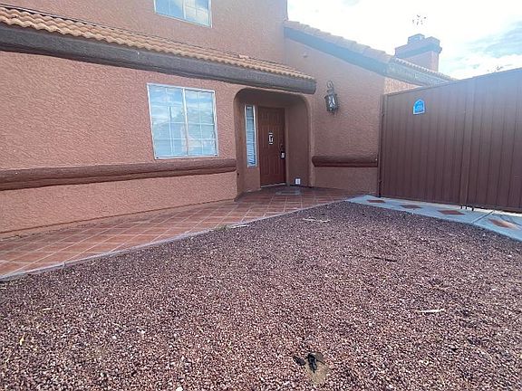 4th image of 233 Dawn Isle Dr