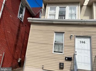 766 N 27th St, Camden, NJ 08105