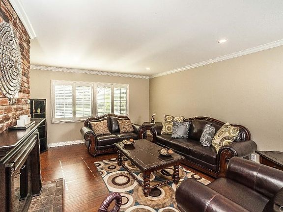 4th image of 565 N Elspeth Way