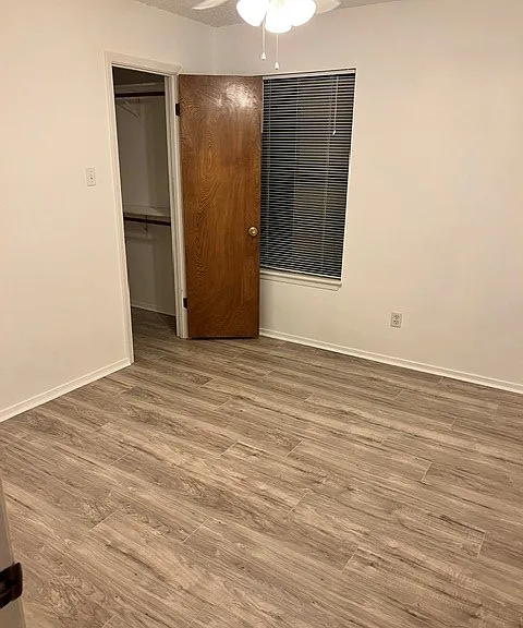131 Candice Dr N — Photo 8