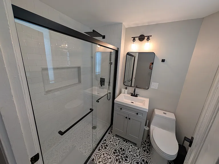 48 Flint St #2 — Photo 10