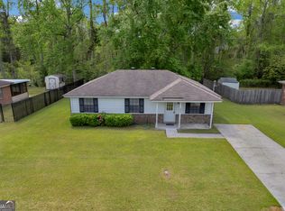 202 Sequoia Cir, Hinesville, GA 31313
