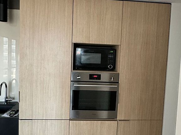 4th image of 70 Temperance St Unit 1806