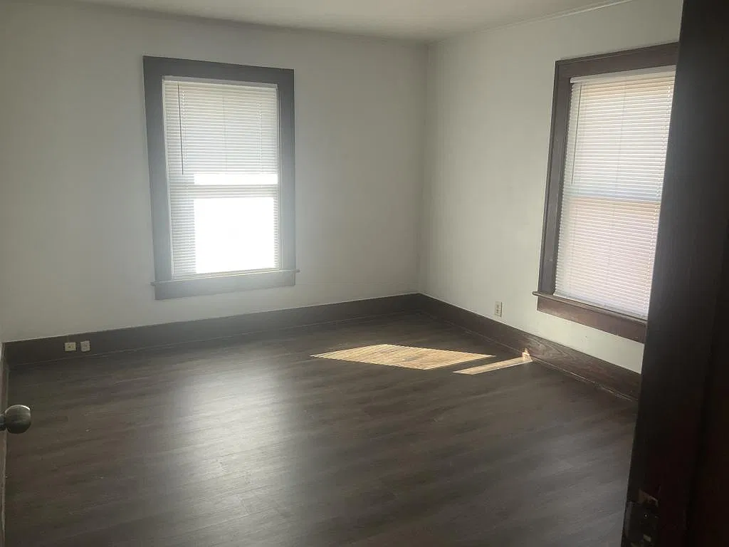812 Tiffin Ave — Photo 3