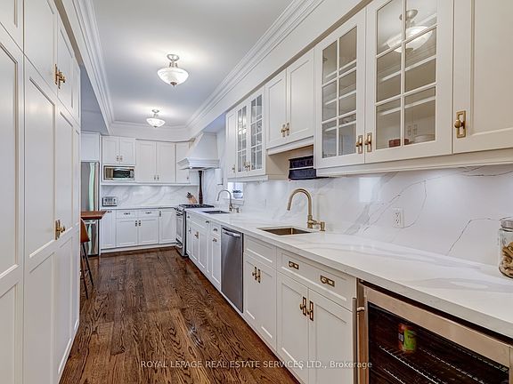 5th image of 2305 Belyea St