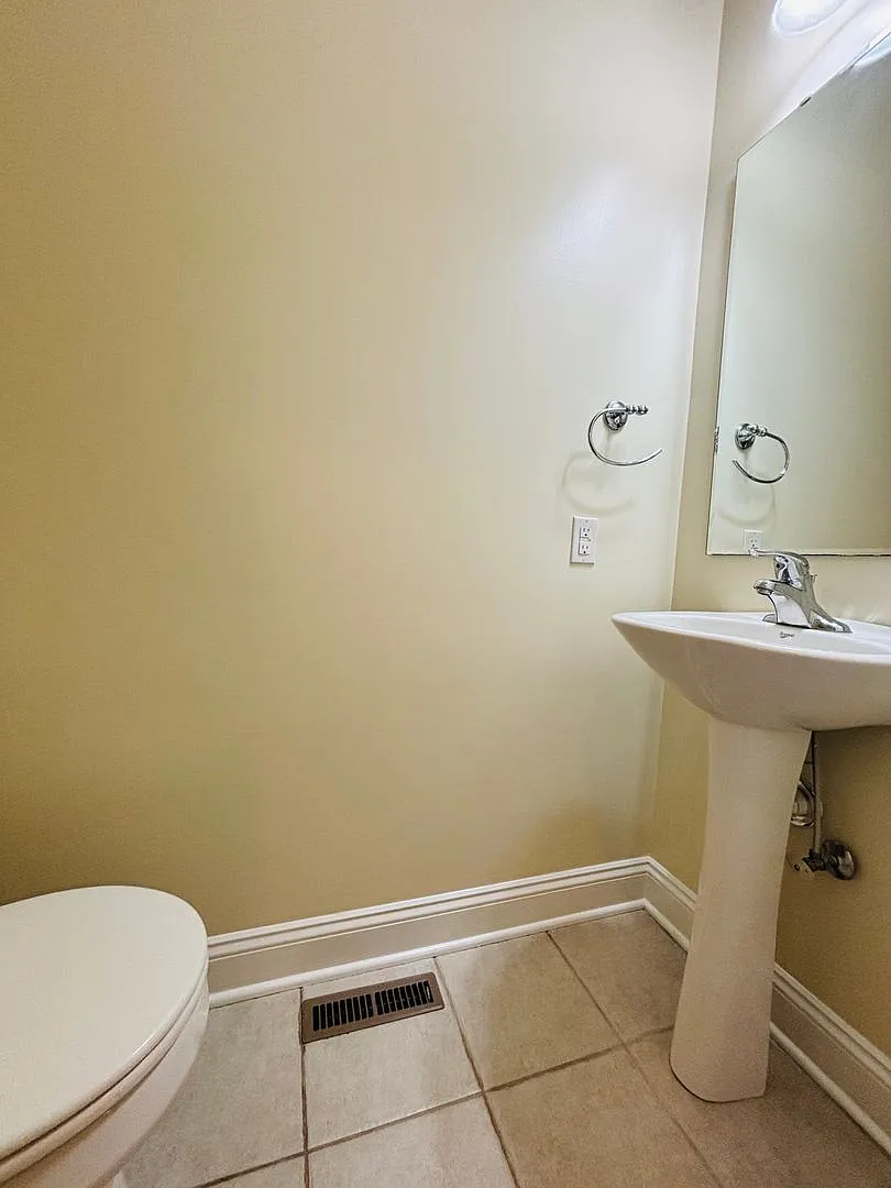 3 Bedroom 3.5 Bath Condo — Photo 3