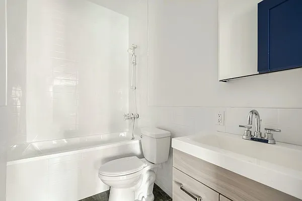 Rented by Bold New York | media 6