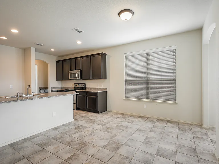 3416 Wavecrest Ln — Photo 5