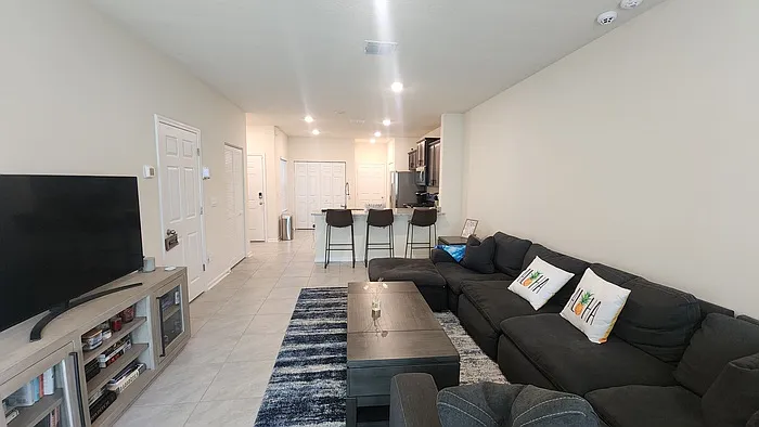 37 Temple Dr — Photo 10