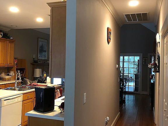 Hallway to LR & Sunroom