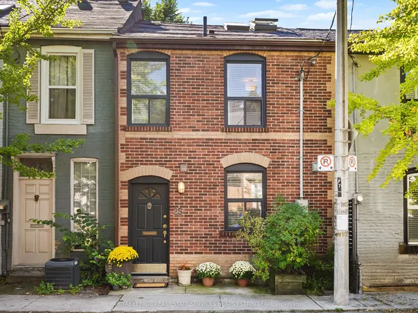 25 Bishop St, Toronto, ON M5R 1N3