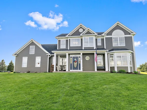 8769 Bentley Ln, Spring Grove, IL 60081