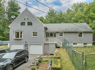 410 Paige Hill Road, Goffstown, NH 03045