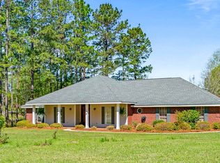 145 E Lakeside Dr, Hattiesburg, MS 39402