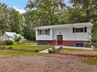 2306 Mountain View Rd, Powhatan, VA 23139