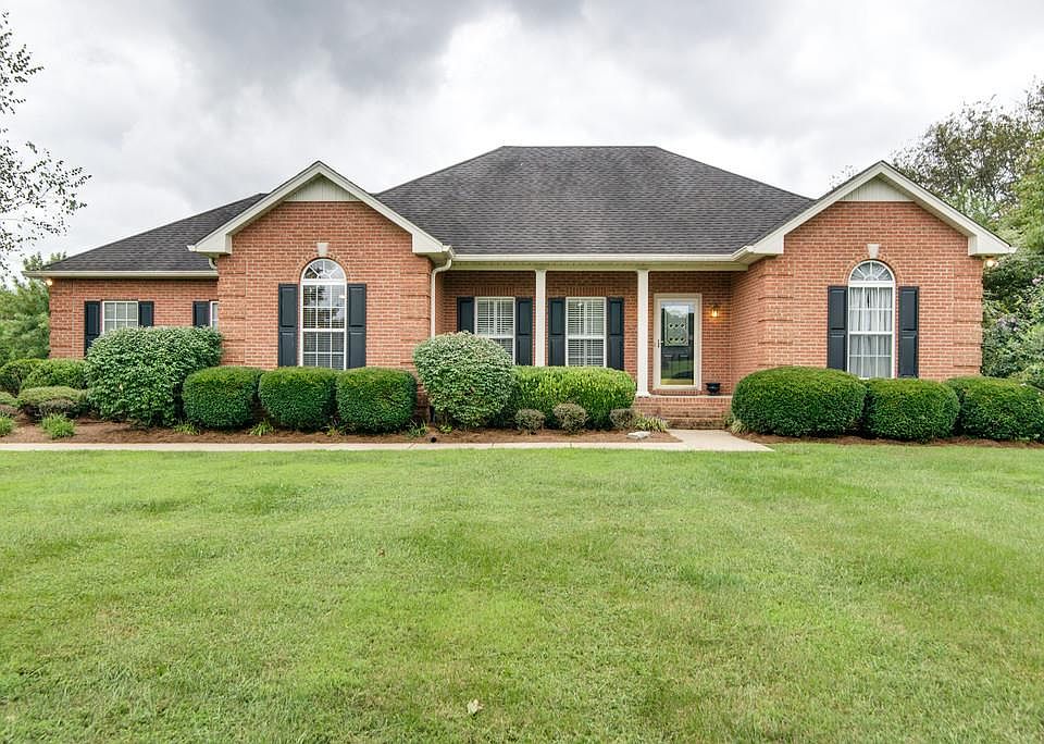 1st image of 215 Lankford Ln