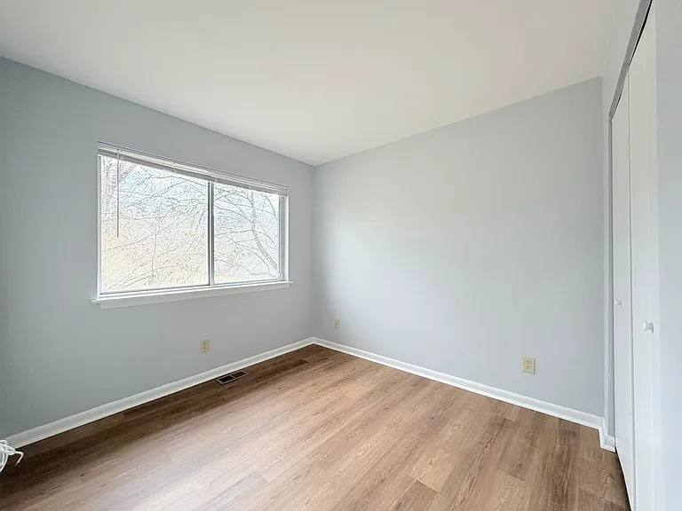 3872 Staffordshire Ln — Photo 14