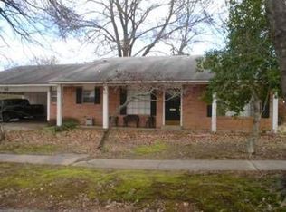 424 N Broadway Ave, Booneville, AR 72927