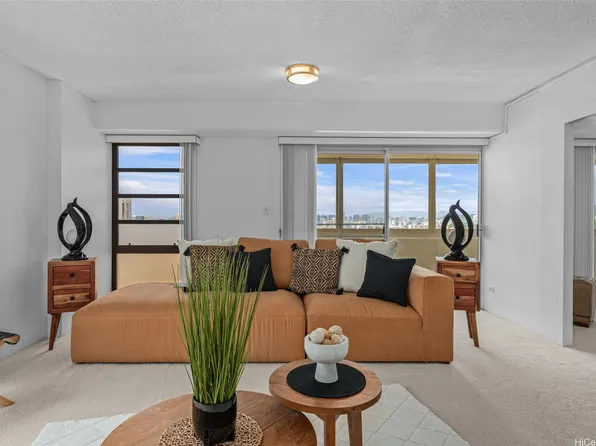 3350 Sierra Dr APT 601, Honolulu, HI 96816