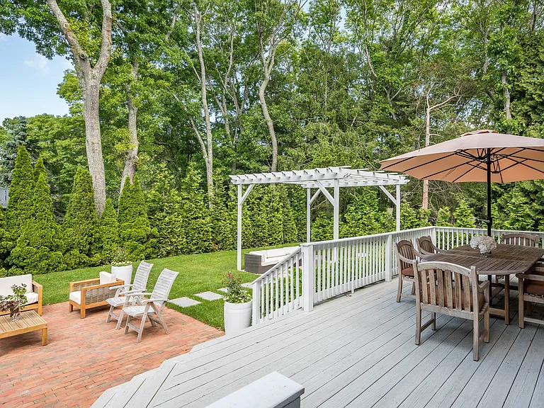 48 Beechwood Dr — Photo 23
