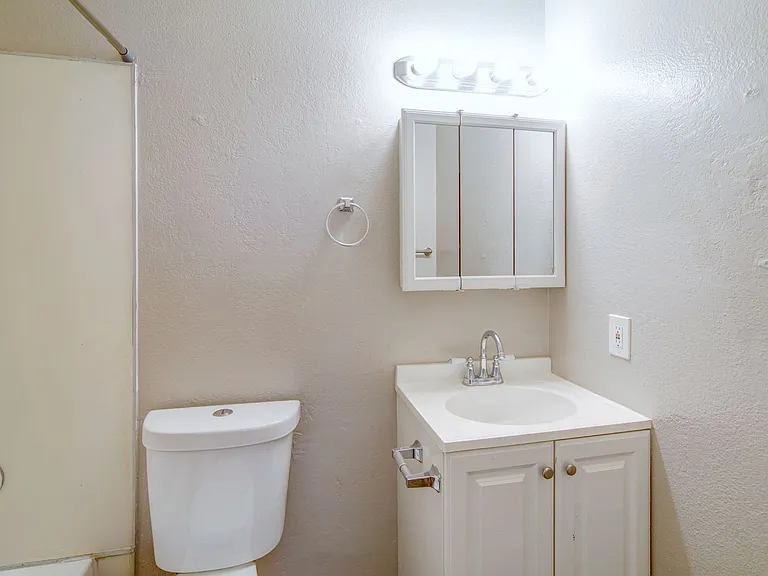 Ramada Village — Photo 19
