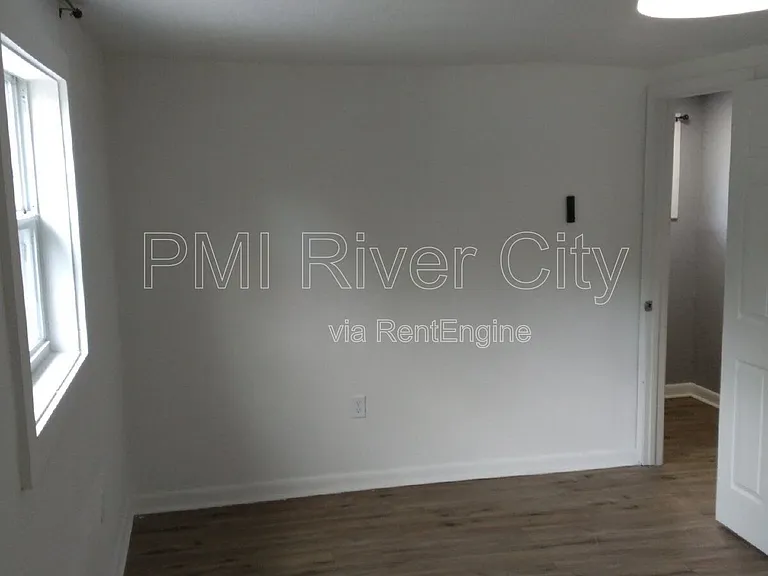 8136 Siskin Ave — Photo 12