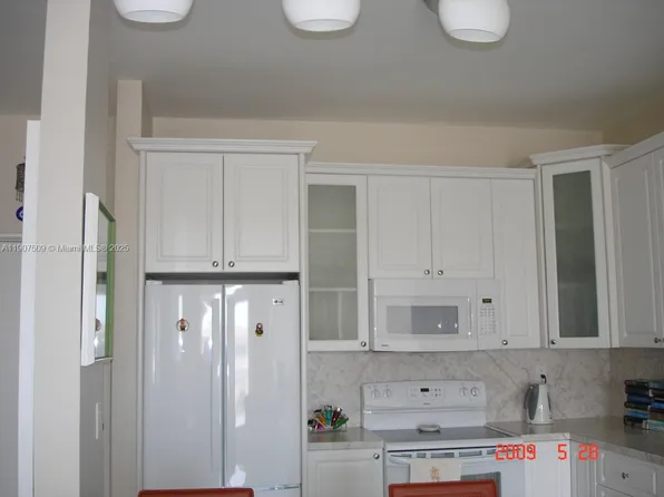 18061 Biscayne Blvd #Penthouse 03, North Miami Beach, FL 33160