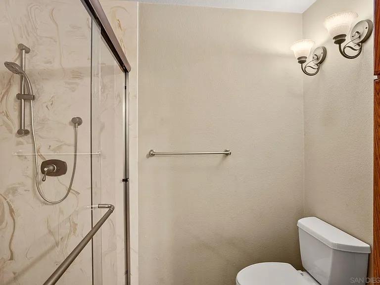 2129 Domingo Gln — Photo 18