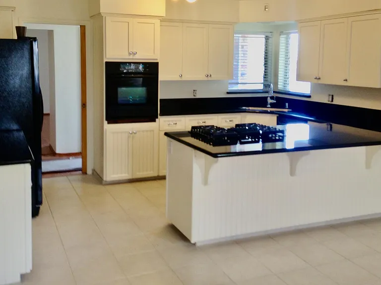 Large Kitchen