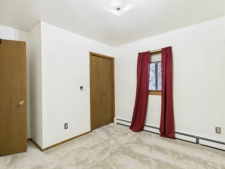 109 Cary Ave — Photo 15