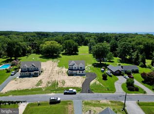 119 N Lake Dr, Stevensville, MD