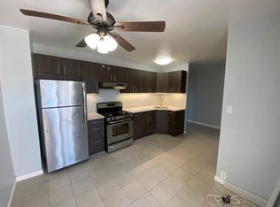 1052 Rhinelander Ave, Bronx, NY 10461