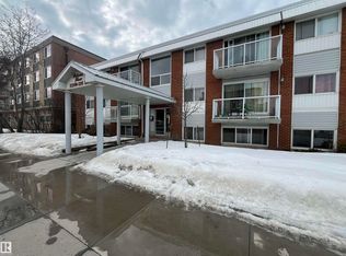 11340 124th St NW #306, Edmonton, AB