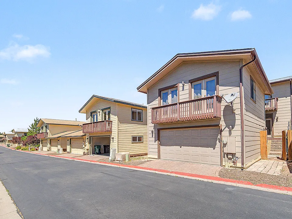 1519 E Payton Way #1