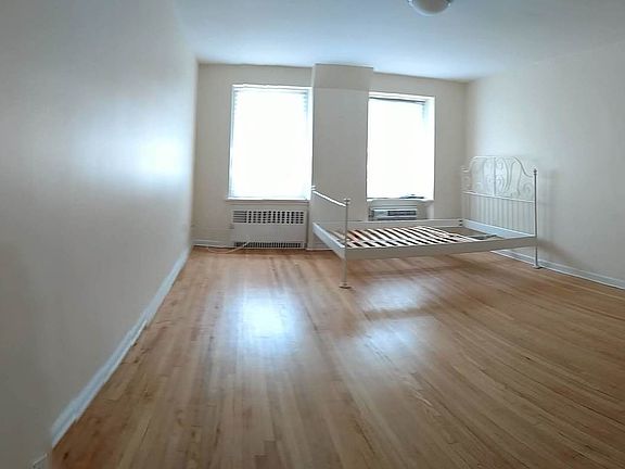 5th image of 149 W 75th St APT A